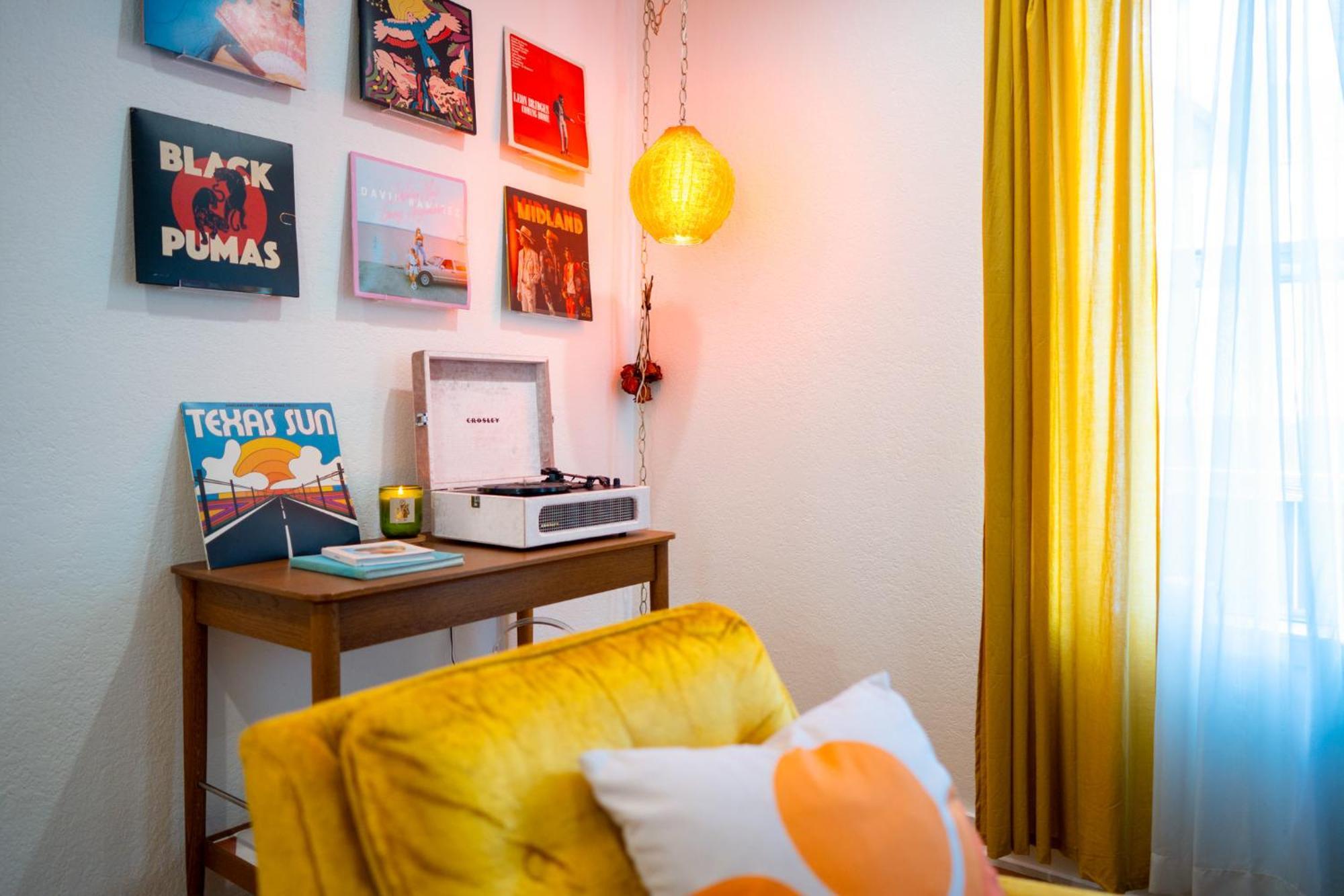 Stylish, Artsy Bungalow Central Eastside Austin Zewnętrze zdjęcie